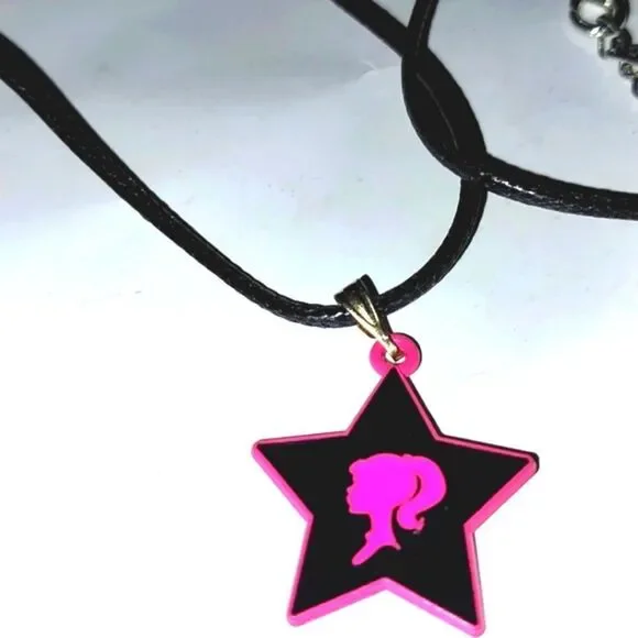 Beautiful barbie necklace for women and kids - Picture 3 of 4